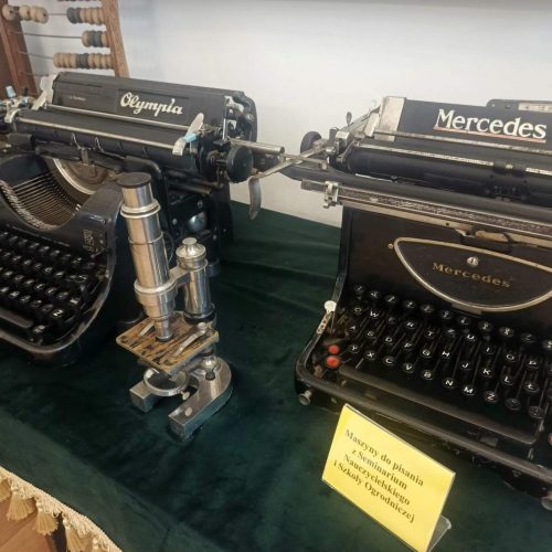 500113191_1218189746768686_384888257058586426_n