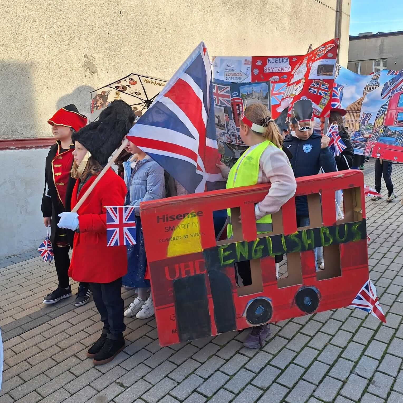 PARADA ULICAMI MIASTA – CZĘŚĆ 2