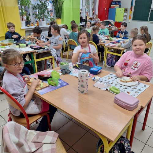 564240041_1335696861684640_148439444419530692_n