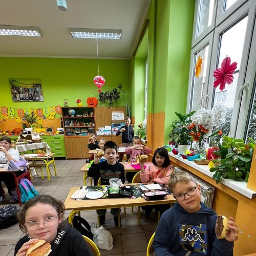 565109901_1335695111684815_5120293965279577774_n