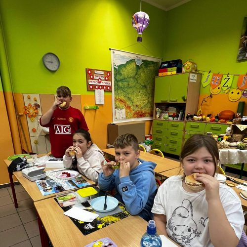 565316805_1335695488351444_5067244064896484899_n