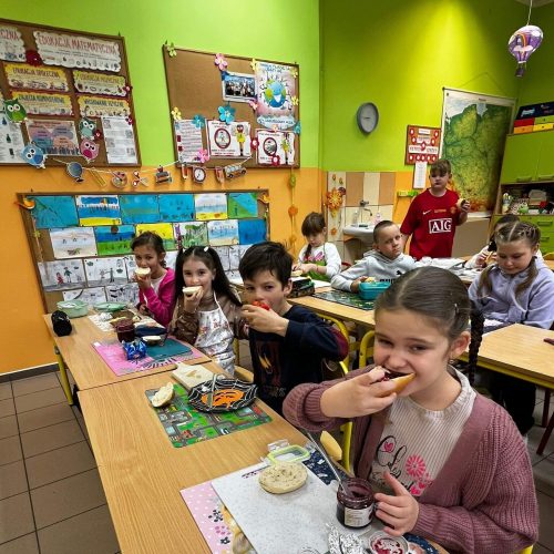 565347323_1335695381684788_4985766599651996888_n