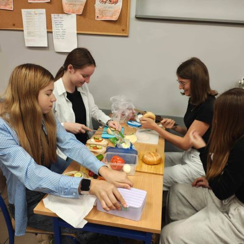 566276255_1335879061666420_2657188426508749664_n