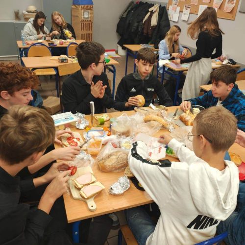 566350018_1335878984999761_6020815438370119555_n