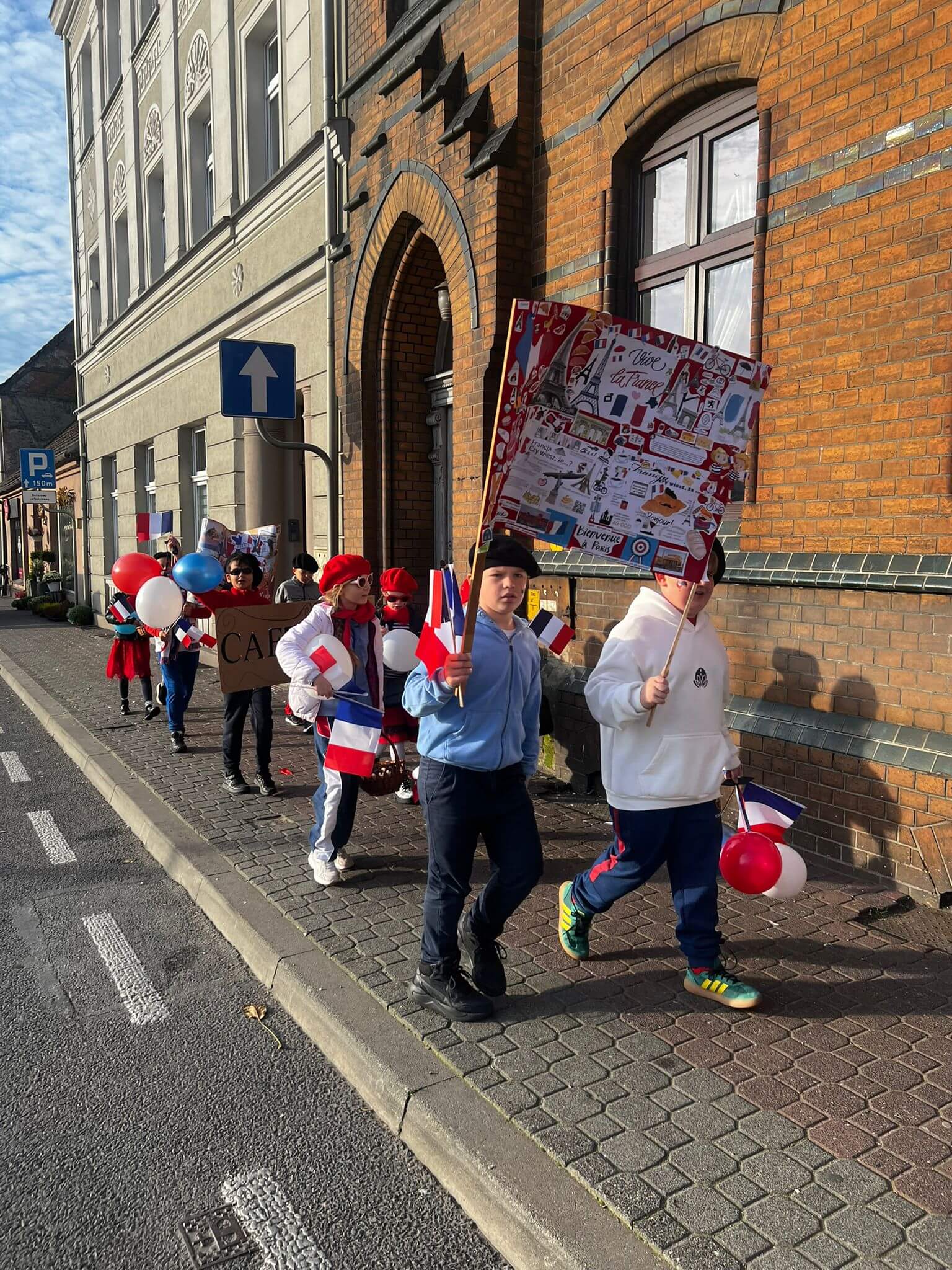 PARADA ULICAMI MIASTA – CZĘŚĆ 3