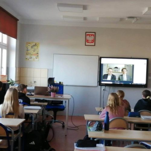 571644932_1347034270550899_4438575247798070259_n