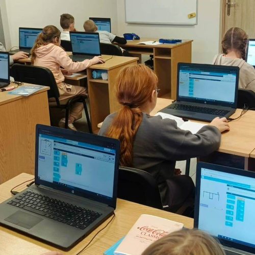 571771787_1345473287373664_1763975171345265050_n