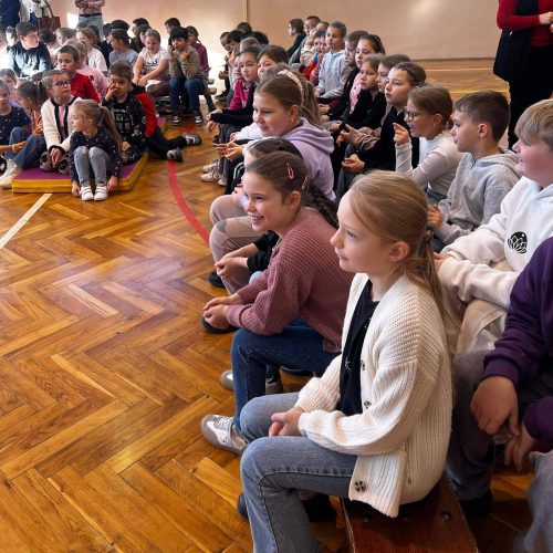 574400955_1352719356649057_3308177700335093655_n