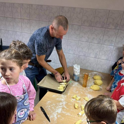 581100767_1359539672633692_594235164792619656_n