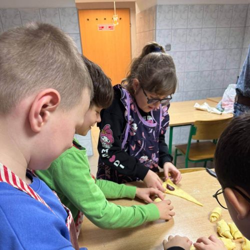 581554294_1359540072633652_2632200945153556538_n