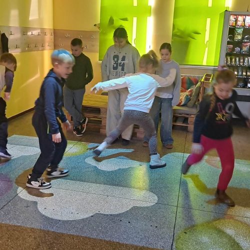 585802998_1365867385334254_5605301945846440145_n