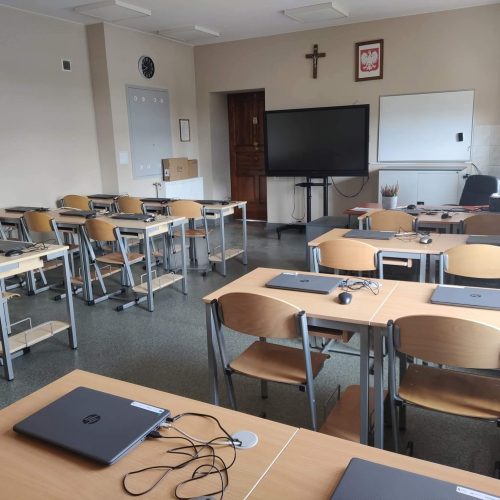 587763115_1364456598808666_9147228432805884331_n