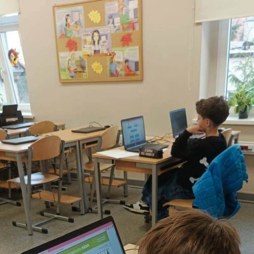 588600871_1367670271820632_3181950941040593107_n