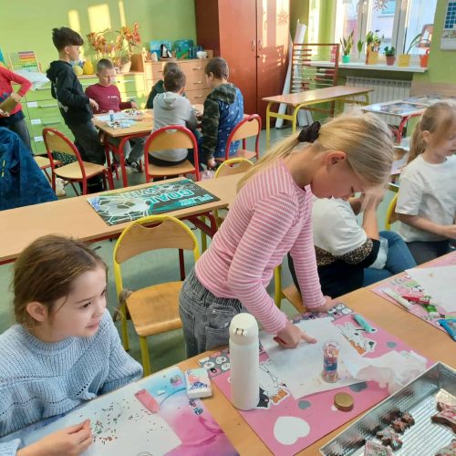 579c11b4-fa28-4a18-bf63-5b61a79272c0