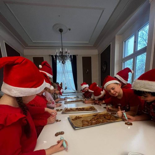 588815078_1375610611026598_4182938791640833420_n