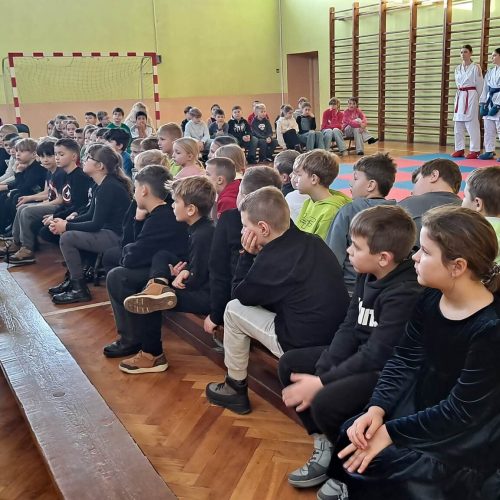 589461767_1370440788210247_3007610827820345681_n