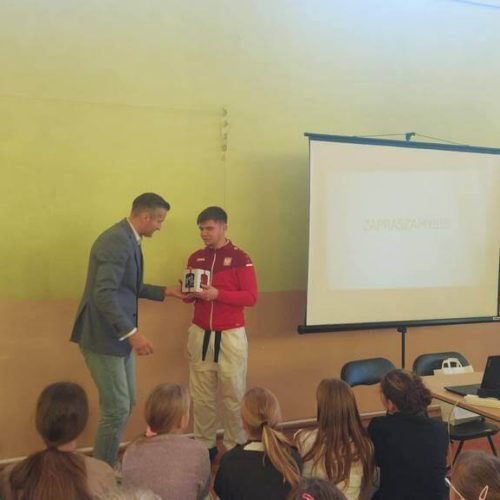 590094382_1370543528199973_4473102533568439819_n