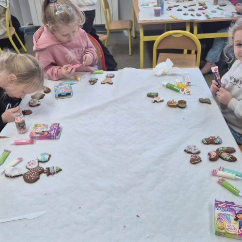 593962952_1374365337817792_8163153112804625984_n