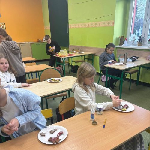 594511975_1374367781150881_5374076178155113085_n