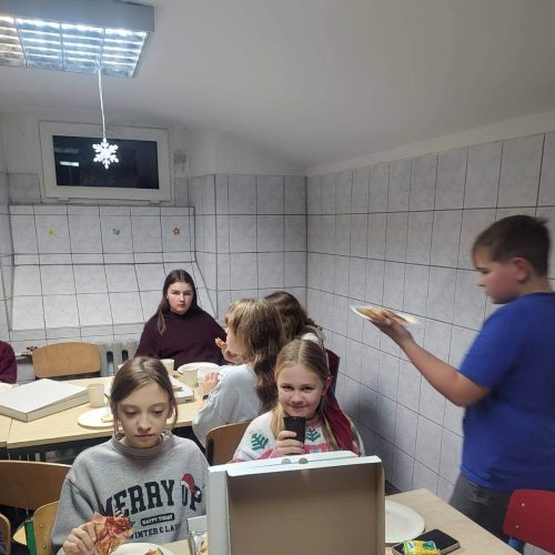 595708338_1376655017588824_8812554794117193279_n