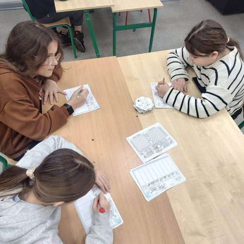 595812061_1376654677588858_1405609330207365139_n