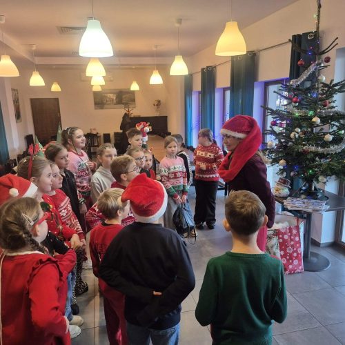 596798309_1380206367233689_2694217027215787775_n