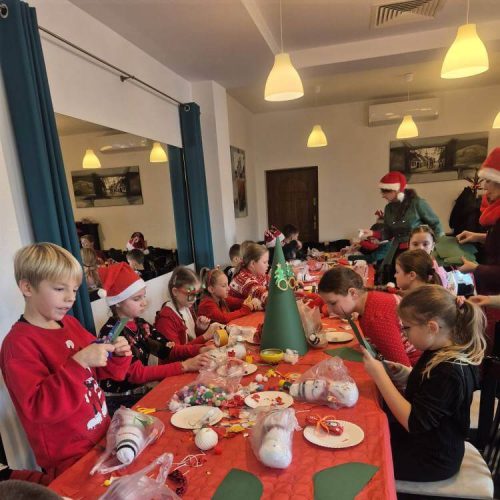 598858116_1380205850567074_4781849110239683143_n