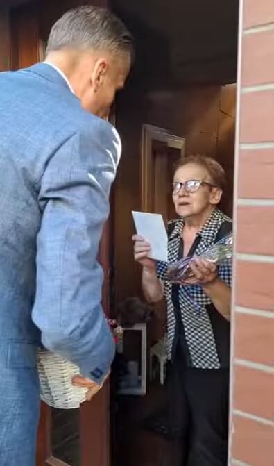 ODWIEDZINY EMERYTOWANYCH PRACOWNIKÓW