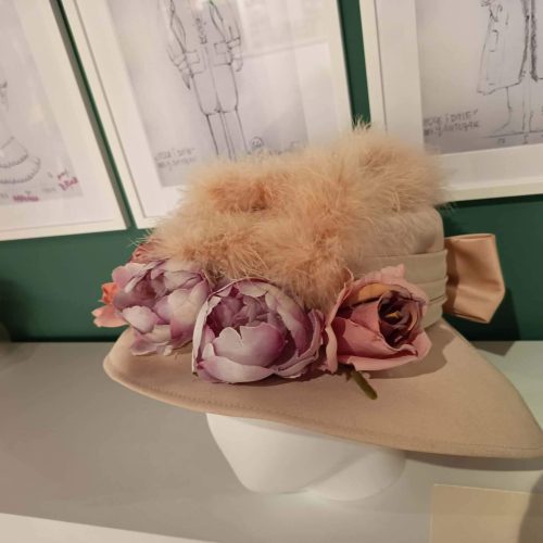 1c1085e2-f87b-4361-b4d7-ff3e8903d9b2