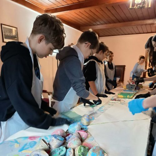 4fd98606-520e-4d1b-a0d3-fcb12b3b5c75