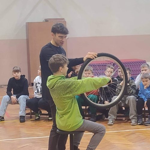 615162977_1406771197910539_1589004113463469687_n