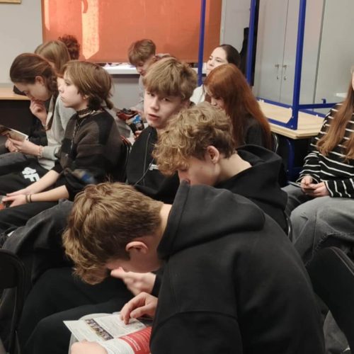 7c04e6e0-4960-49af-b2d4-5d875f4ba3aa (1)