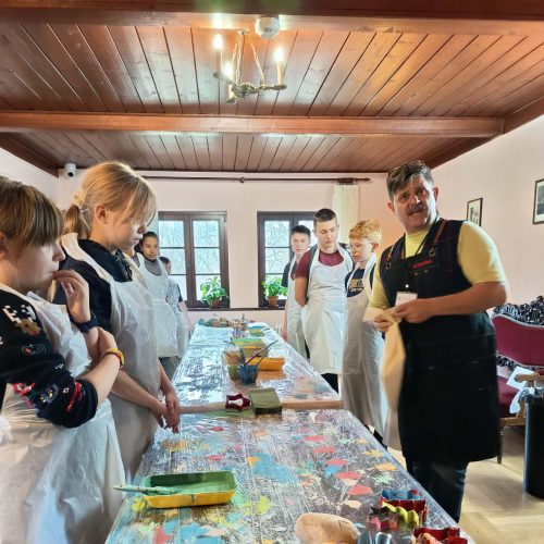 ace55ffd-74f2-4b6b-844d-b683fb05b62c