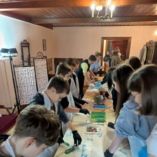 c4fa2a88-7821-45a2-903c-6ea9766813ef