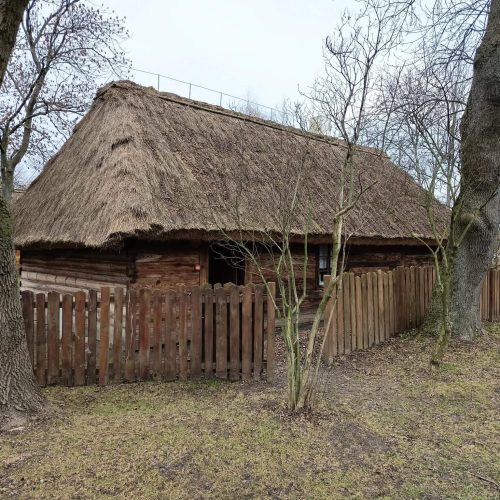 cd38e930-ce8c-4272-a3b6-9edbae8a46ca