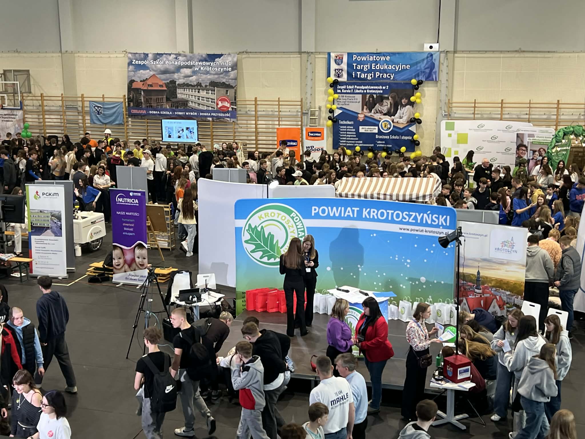 VII POWIATOWE TARGI EDUKACYJNE I TARGI PRACY