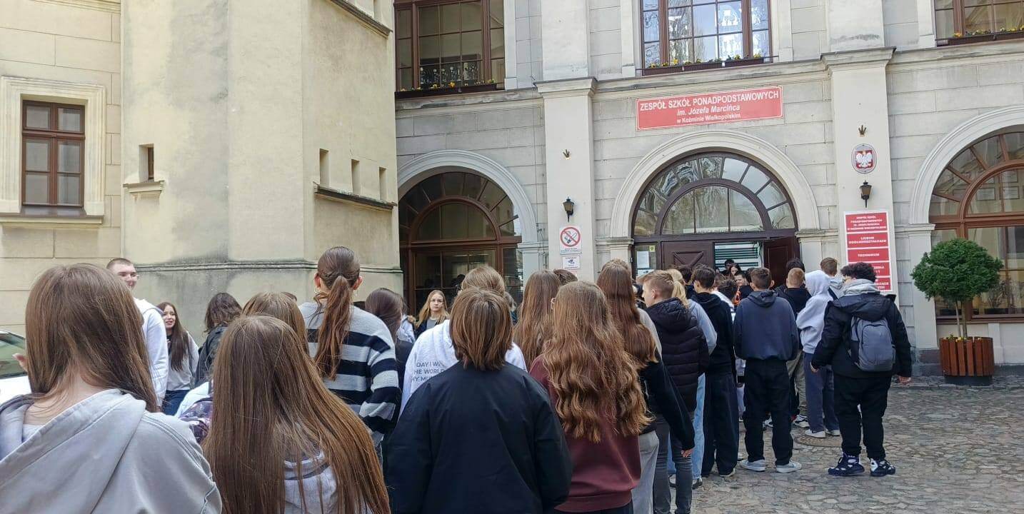 ÓSMOKLASIŚCI NA TROPIE SWOJEJ PRZYSZŁOŚCI