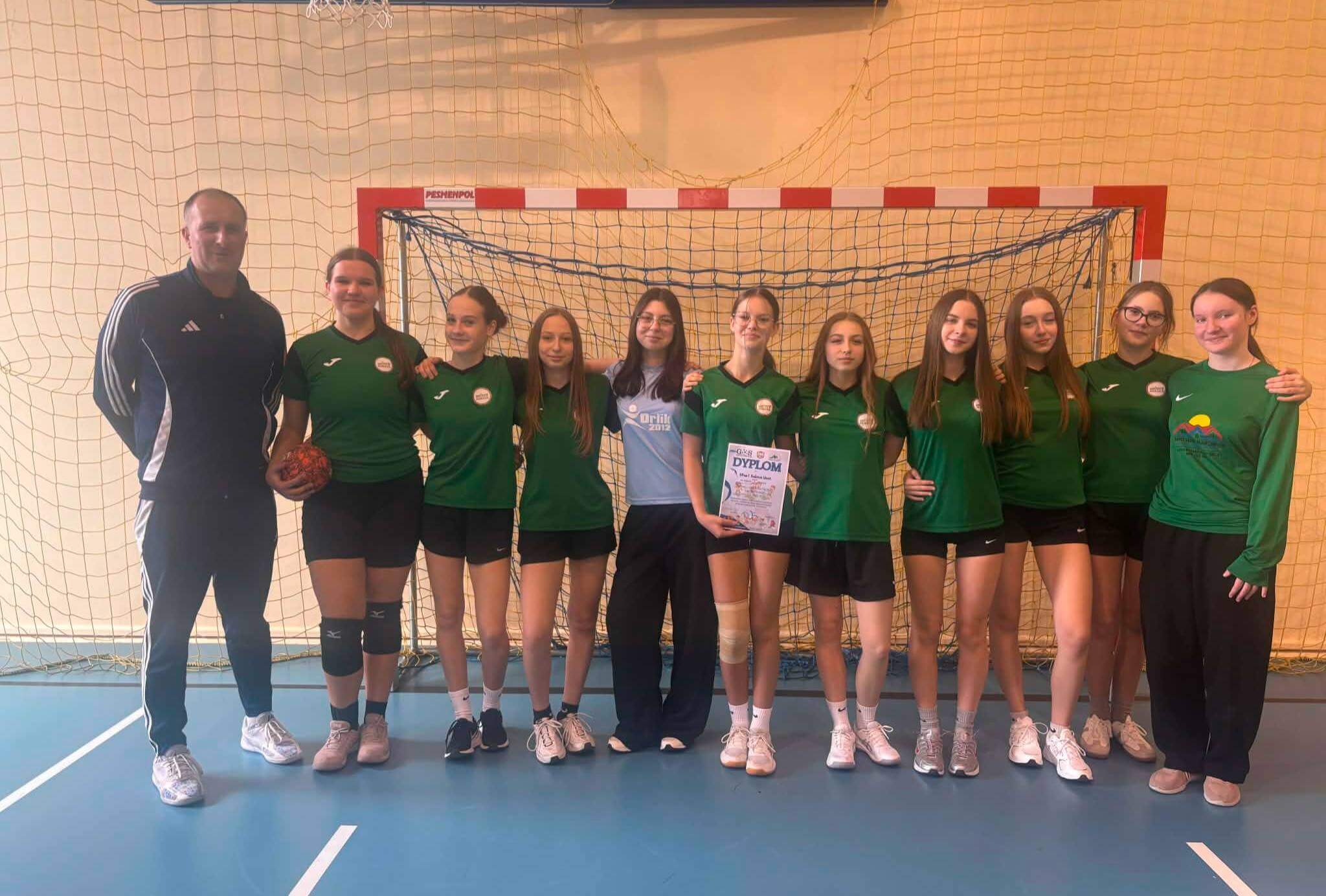 LIGA PIŁKI RĘCZNEJ DZIEWCZYN ROCZNIK 2011-2012