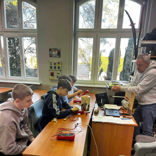 669740482_1476563997597925_5935655473190963591_n