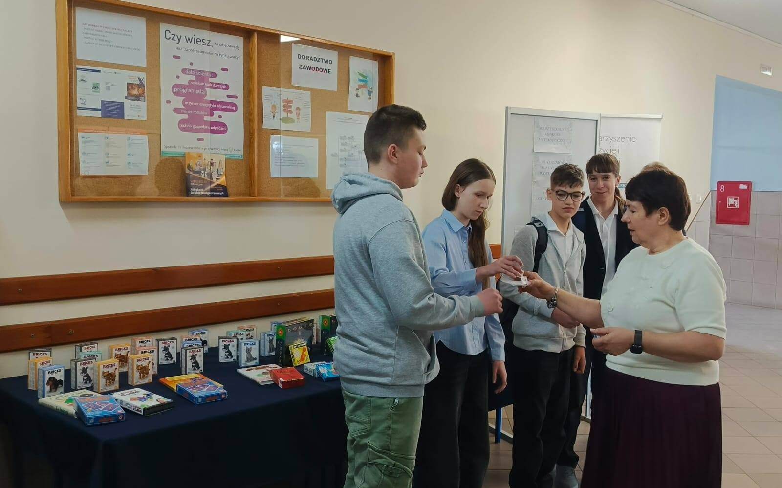 MATEMATYCZNE WYZWANIA SZÓSTOKLASISTÓW